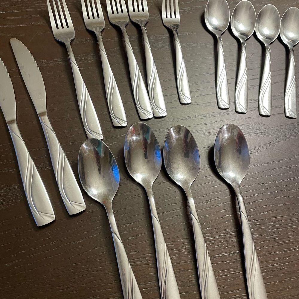 Cambridge Mercado Sand Extra Flatware Pieces